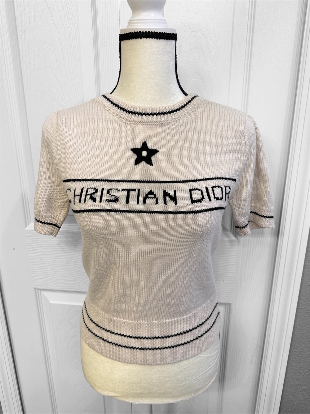 Dior Short-Sleeved Sweater
Ecru Wool and Cashmere Knit